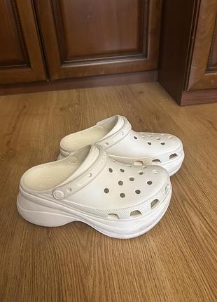 Crocs classic bae white