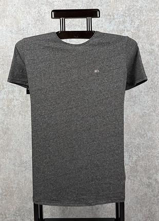 Базова чоловіча сіра футболка tommy jeans розмір m