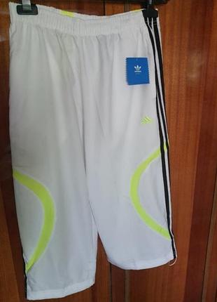 Adidas новые с этикетками стильные шорты