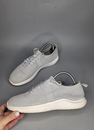 Женские кроссовки clarks