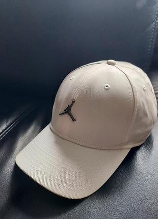 Бейсболка nike air jordan