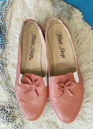 Кожаные коралловые мокасины лоферы foot step,