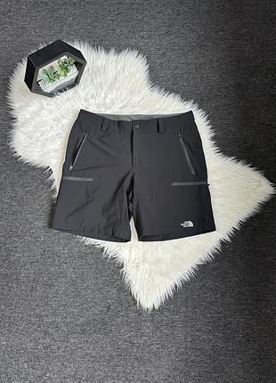 Чорні чоловічі шорти the north face, виконані з легкого нейлону з додаванням еластану для кращої мобільності