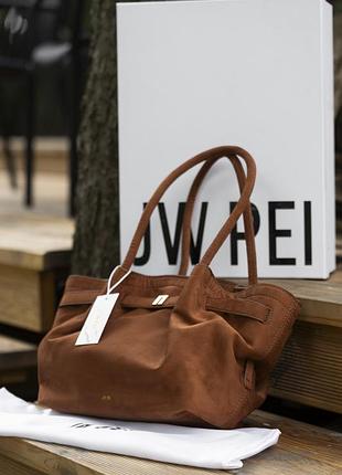 Женская сумка 09 pei hana medium faux suede tote bag коричневая