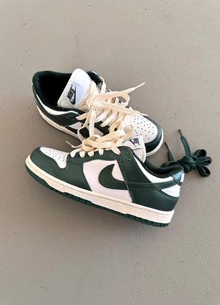 Жіночі кросівки nike sb dunk