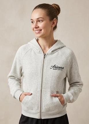 Кофта на блискавці