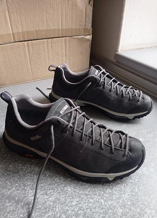 Трекінгові шкіряні кросівки напівчеревики meindl texas goretex pro vibram