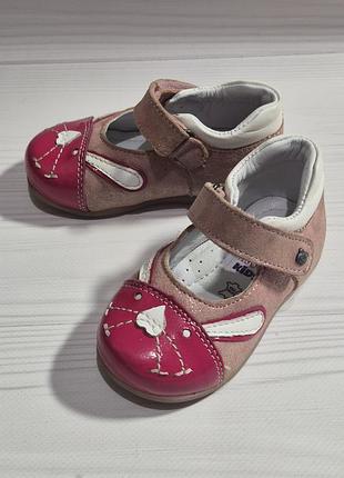 Кожаные туфли для девочки бренда lasocki kids