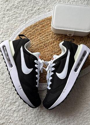 Стильные женские кроссовки nike air max dawn black white