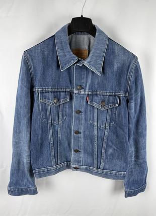 Джинсовая куртка levis