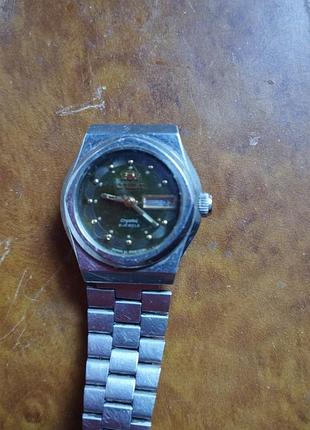 Жіночий наручний годинник від бренду orient. crystal - 21 jewels