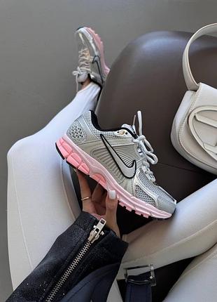Жіночі кросівки nike zoom vomero 5