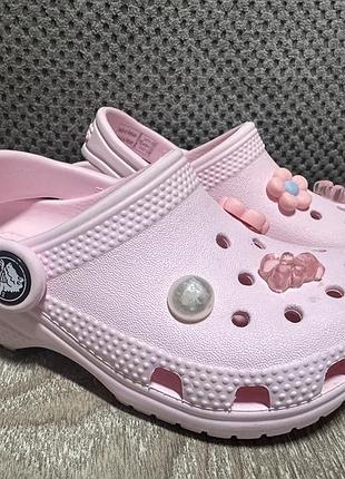 Оригінальні crocs с8 для дівчинки р ніжно рожеві крокс  crocs light pink kids