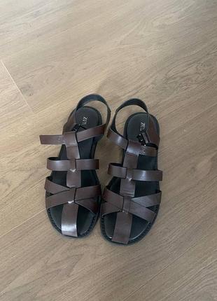 Босоніжки сланці zara