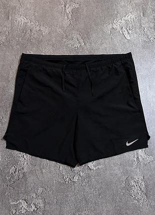 Спортивні шорти nike dri-fit розмір l/xl оригінал чорні стан ідеал чоловічі