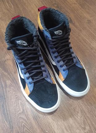 Продам чоловічі  замшеві кеди бренду vans