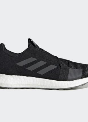 Літні дихаючі бігові кросівки adidas senseboost go m