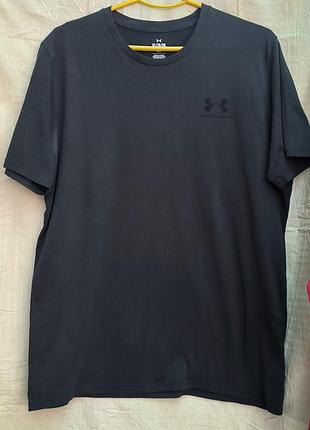 Футболка under armour