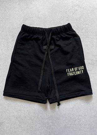 Fear of god essentials fraternity sweat shorts jet black black logo oversize розмір с s