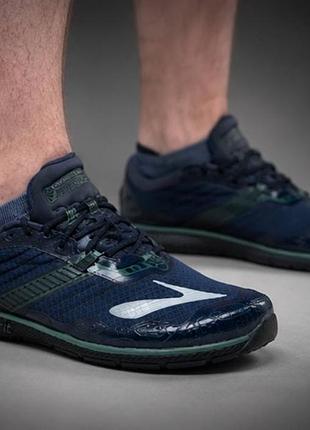 Кроссовки brooks 30см