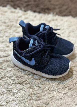 Дитячі текстильні кросівки nike для малюків 22 розмір (13 см устілка) б/в