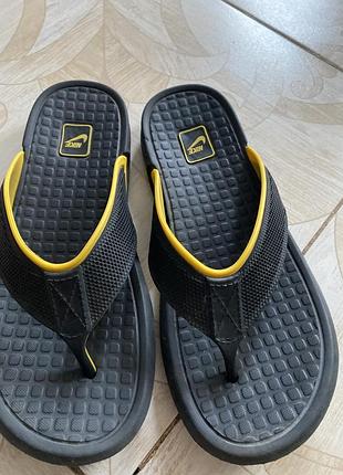 Шльопанці nike