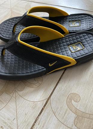 Шльопанці nike 2