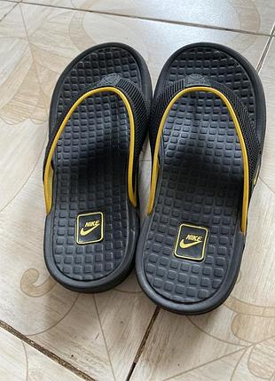 Шльопанці nike 3