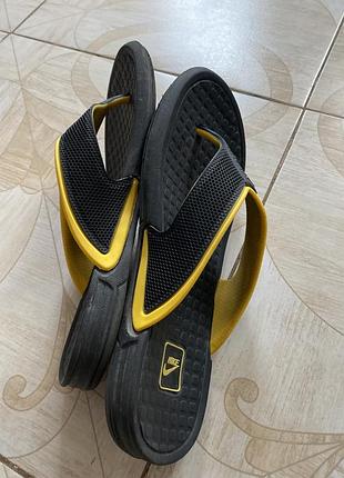 Шльопанці nike 4