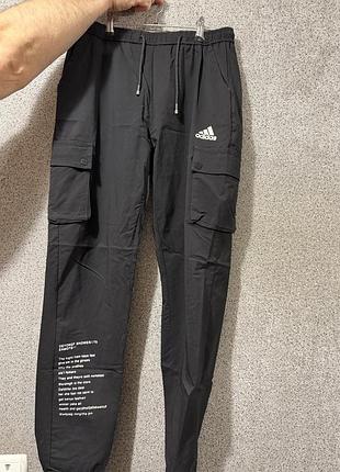 Штани карго adidas дуже стильні