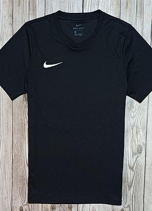 Футболка nike dri fit