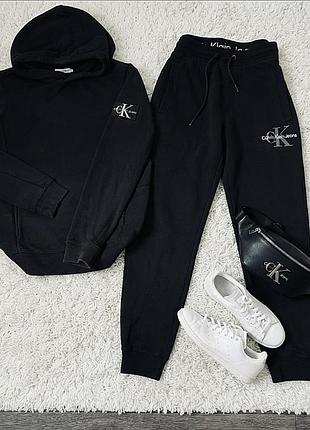 Спортивный костюм calvin klein