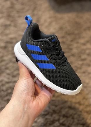 Оригінальні літні дитячі кросівки adidas 23 розмір (14.5см устілка) сітка б/в