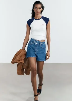 Асиметричні шорти з високою талією zara
