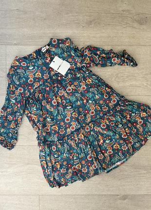 Сукня  на дівчинку 3-4 р