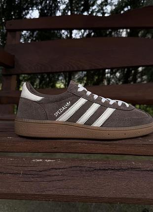 Кросівки коричневі  adidas spezial адідас