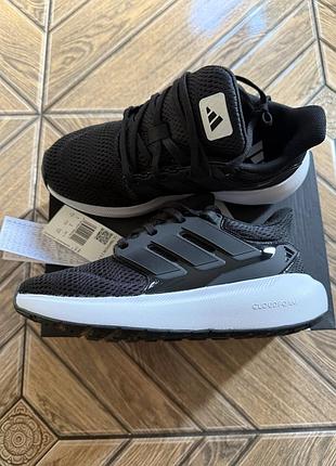 Нові літні дихаючі кросівки adidas