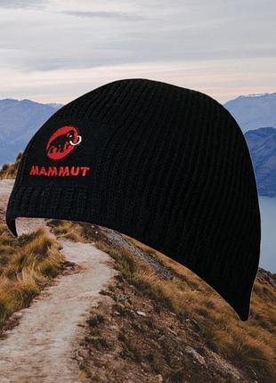 Чорна шапка mammut sublime beanie