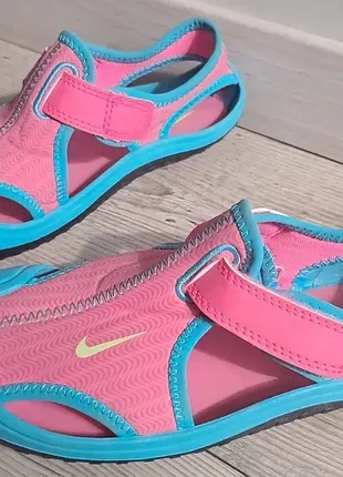 Сандалі nike (р. 31)