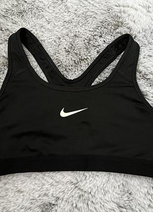 Фитнес топ,спортивний топ от nike dri-fit m🌿