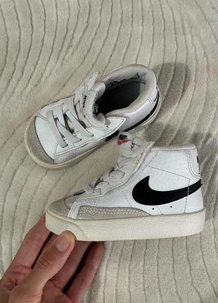Кросівки nike