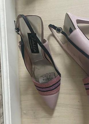 Новые босоножки р 39
