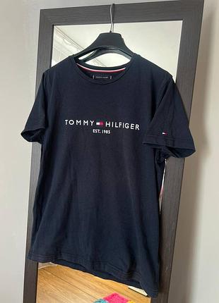 Жіноча темно-синя футболка tommy hilfiger s-m – оригінал, ідеальний стан
