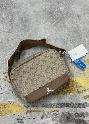 Сумка jordan monogram бежева / месенджер джордан