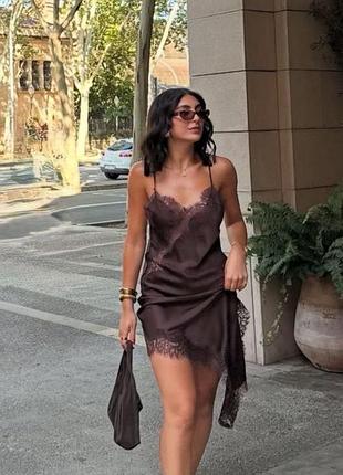 Асиметрична сатинова сукня топ zara з мереживом