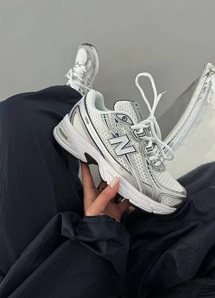 Жіночі кросівки new balance 740