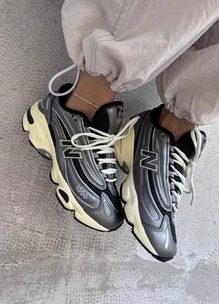 Жіночі кросівки new balance 1000