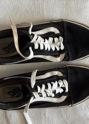Легендарні низькі кеди vans old skool «black / white».