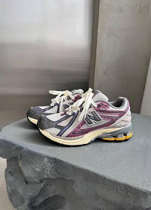 Жіночі кросівки new balance 1906