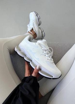 Жіночі кросівки new balance 2000